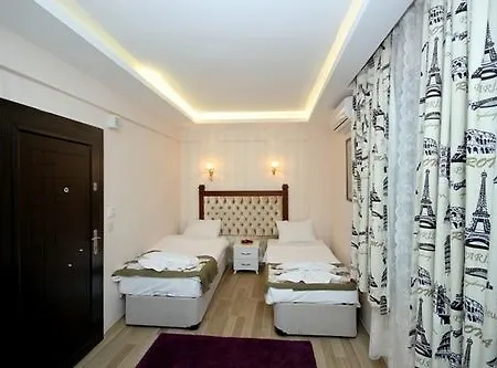 Hotel Mini House 3*