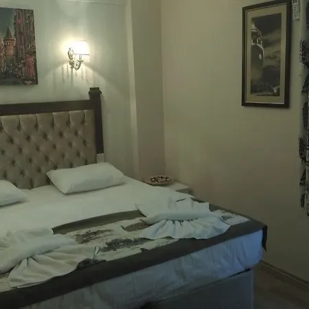 Mini House 3*