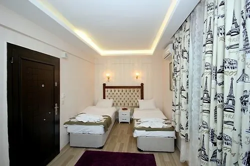 Hotell Mini House 3*