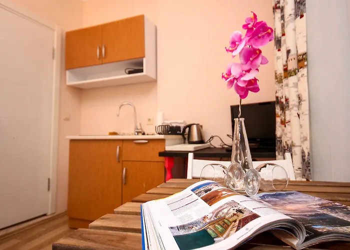 Mini House מלון 3*